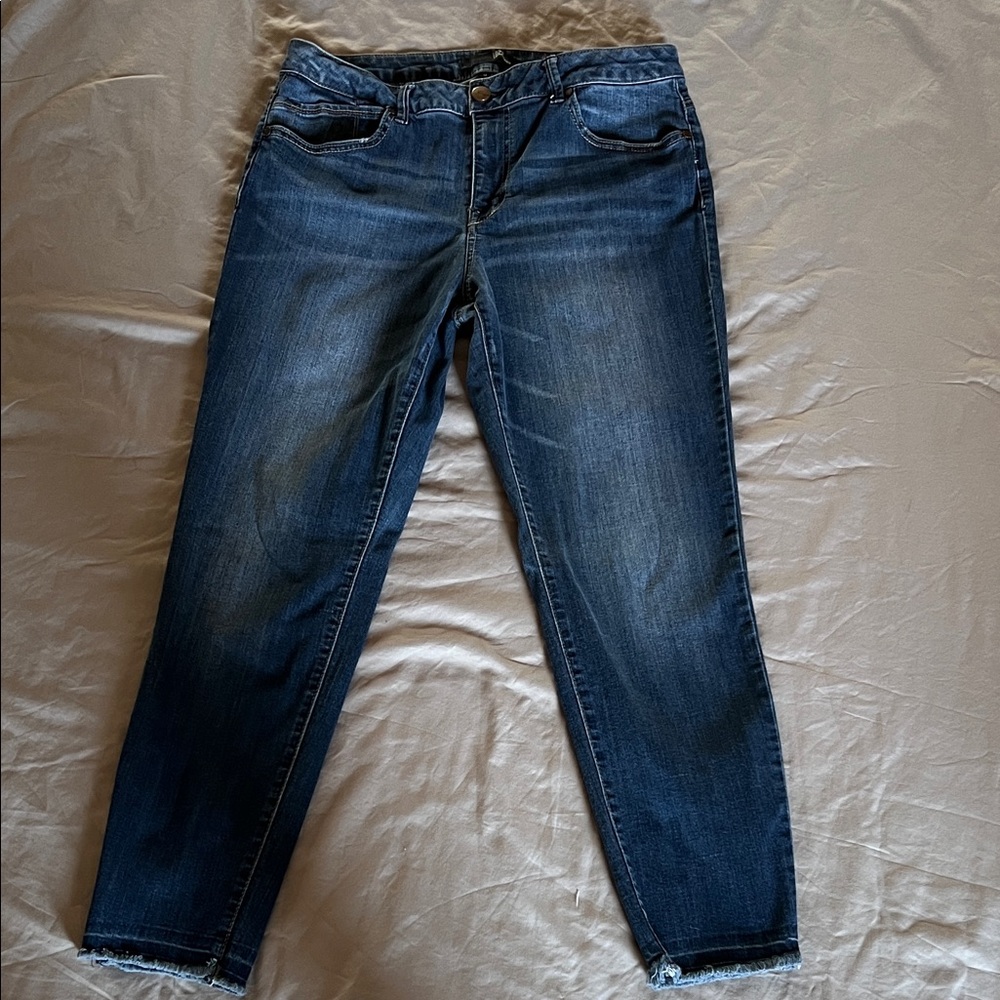 1822 denim skinny ankle length jean. Sz. 14. Gently used good cond.